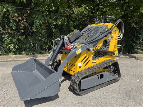 Stand On Mini Skid Steer Loader 15 HP Gas Engine (SSL60-Yellow)